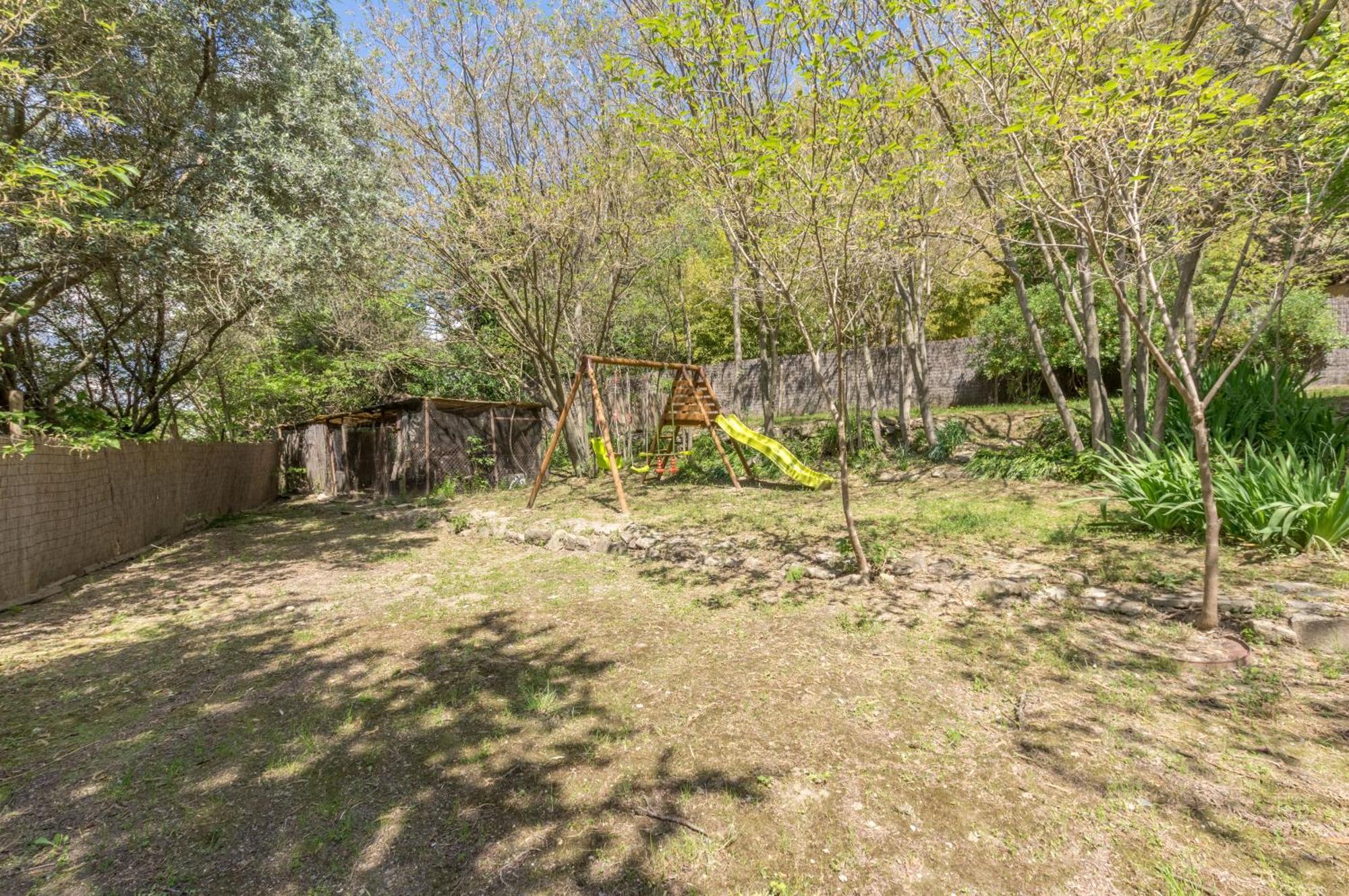 Maison Avec Piscine Location De Vacances Ferme Pedagogique Du Dolmen Le Pouget Eksteriør bilde